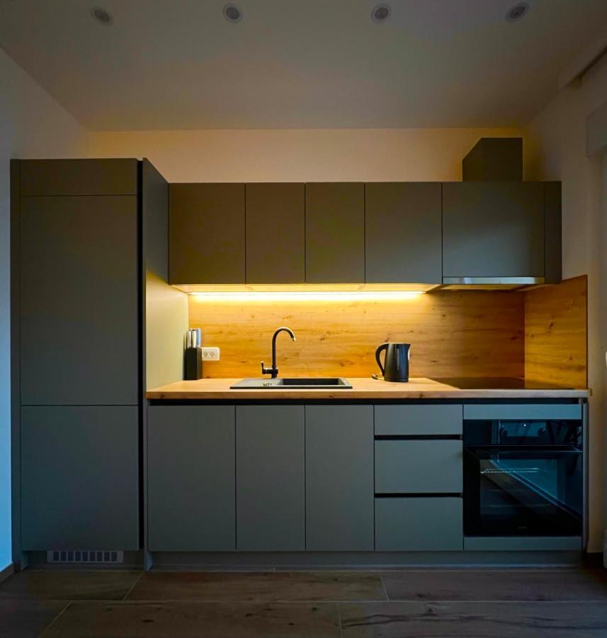 Vila Zrina - Apartmani Trogir Kültér fotó