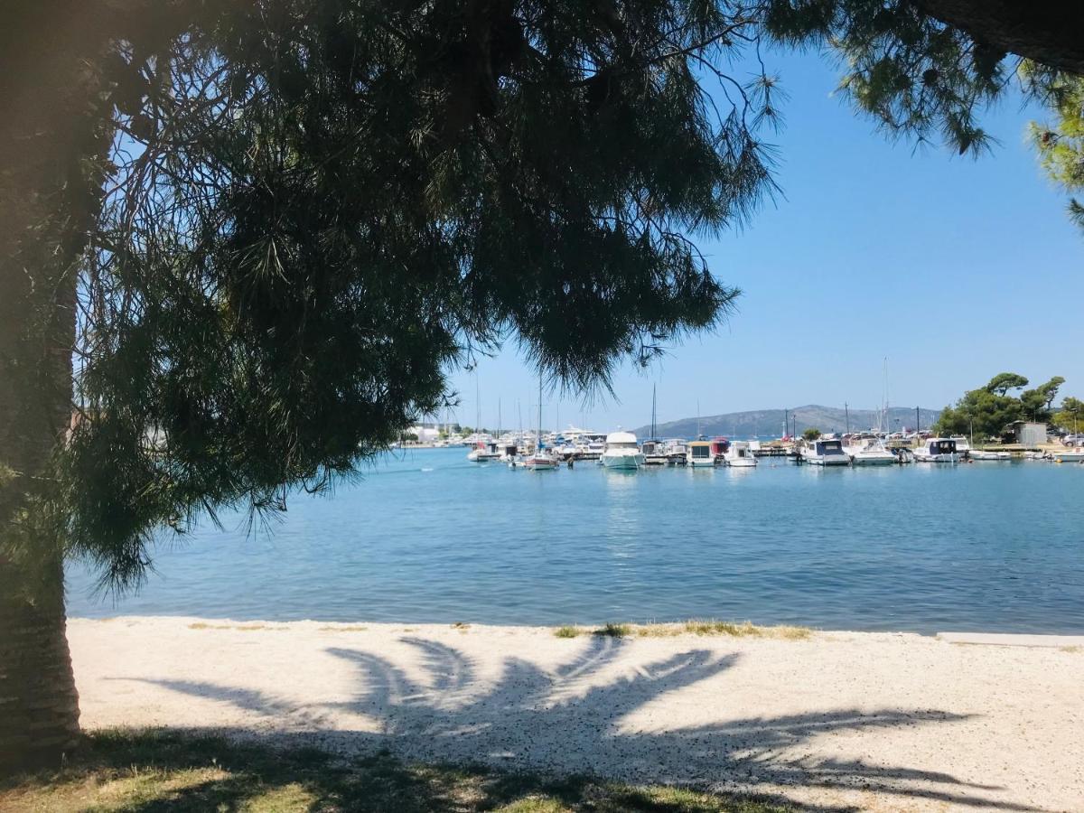 Vila Zrina - Apartmani Trogir Kültér fotó